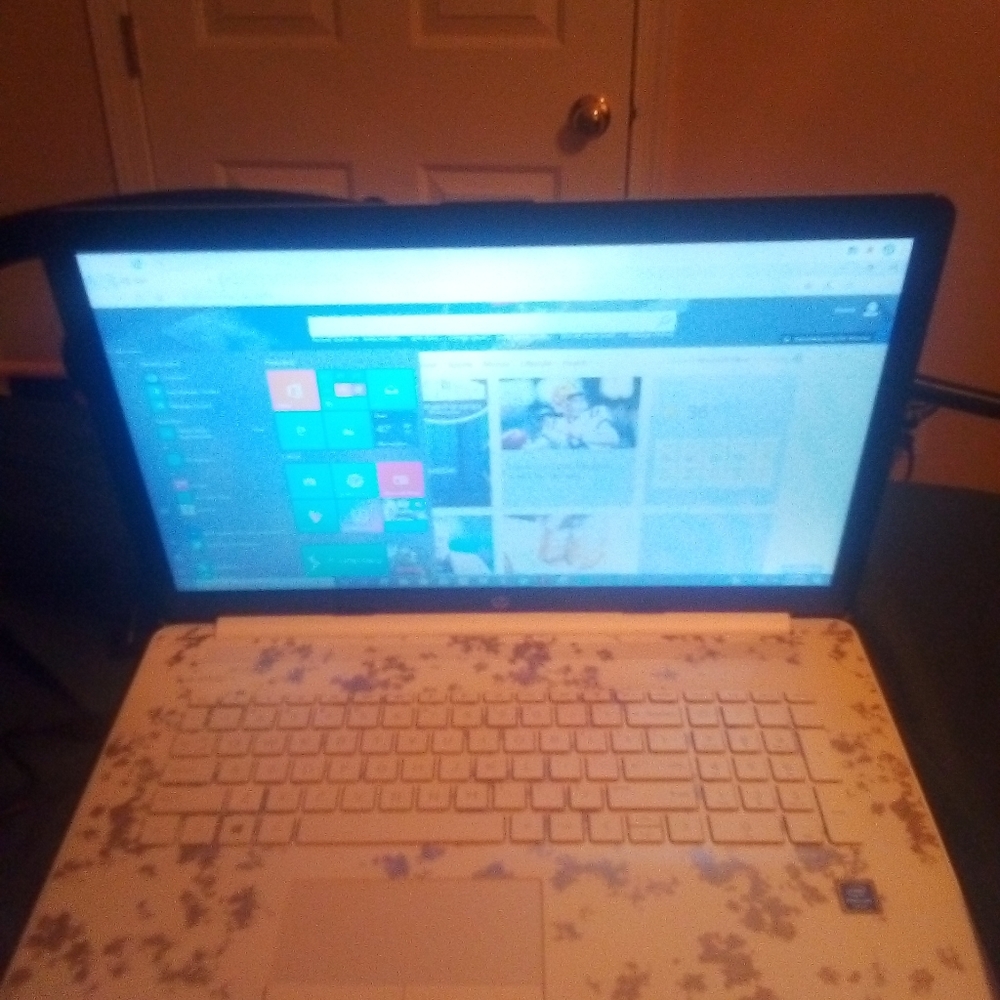 HP touch screen laptop model 17
